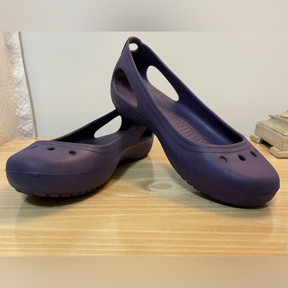 CROCS Purple Mules with Ventilation and Comfort